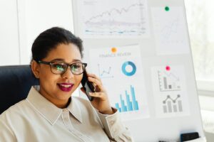 Junior Investment Manager Jobs in the UK: Career Path, Skills & Salary Guide